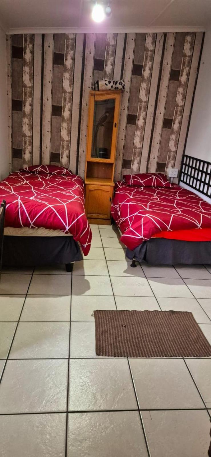 Keedols Inn & Backpackers Knysna Exterior photo